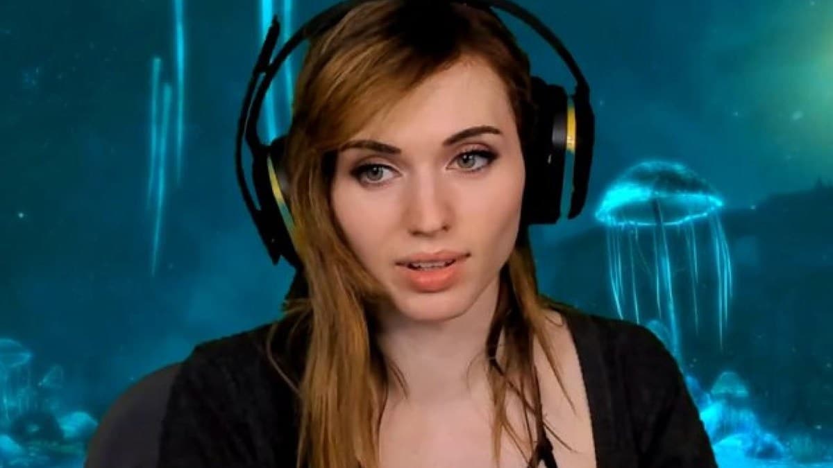 Twitch girl Kaitlyn 'Amouranth' Siragusa heard saying N-word, but did she?