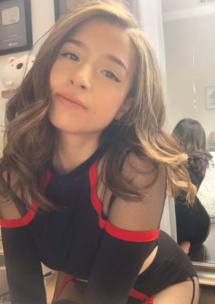 Pokimane cosplay