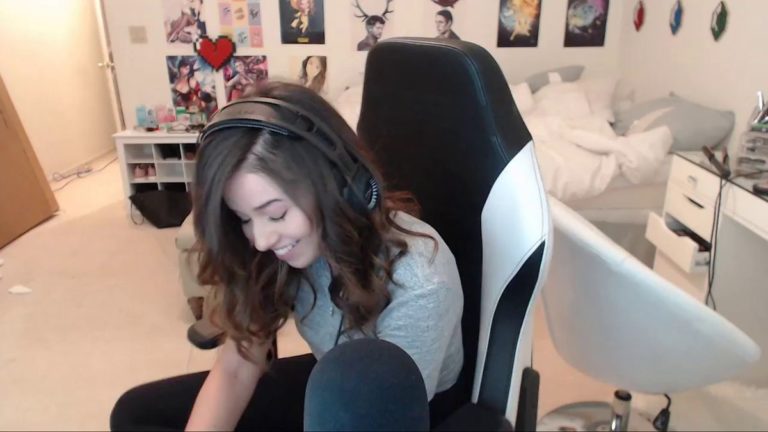 Pokimane can't believe that Melenia has kissed Donald Trump
