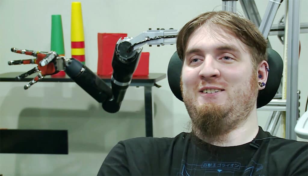 Nathan Copeland uses Neuralink brain implant