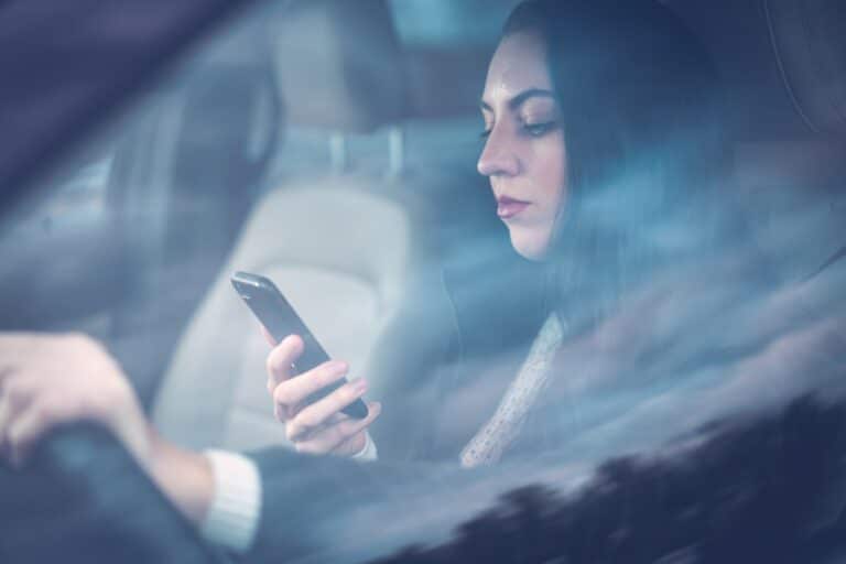 Shocking mobile game encourages to "Text And Drive!"