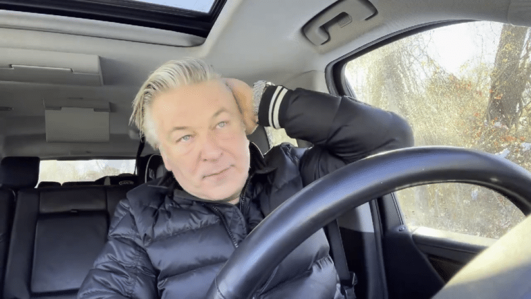 Alec Baldwin lied: actor did refuse to surrender phone