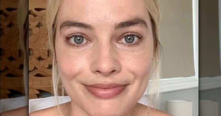 Johnny Depp Margot Robbie, Johnny Depp Pirates, Johnny Depp reprise, Johnny Depp returns, Johnny Depp Jack Sparrow, Pirates of the Caribbean, Margot Pirates
