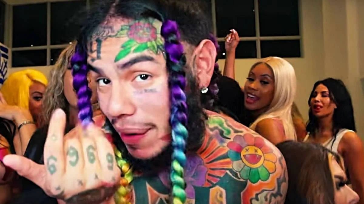 6ix9ine Reportedly Brutally Beaten at a Florida Gym Locker
