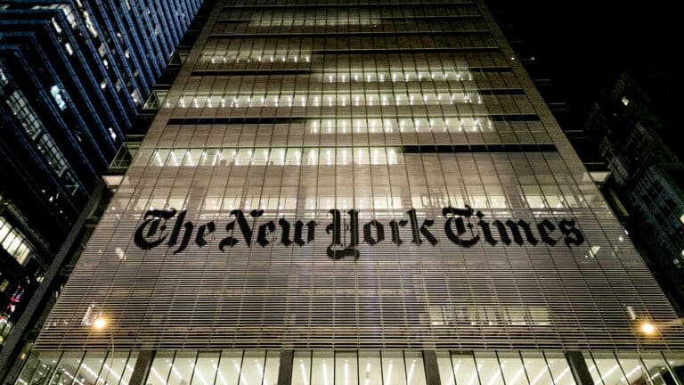 Elon Musk removes NYT Twitter checkmark because of propaganda and bots
