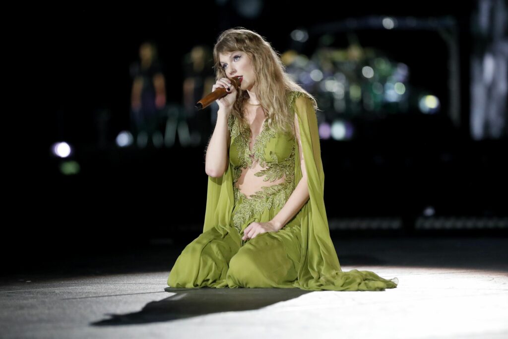 Taylor Swift "Ivy"