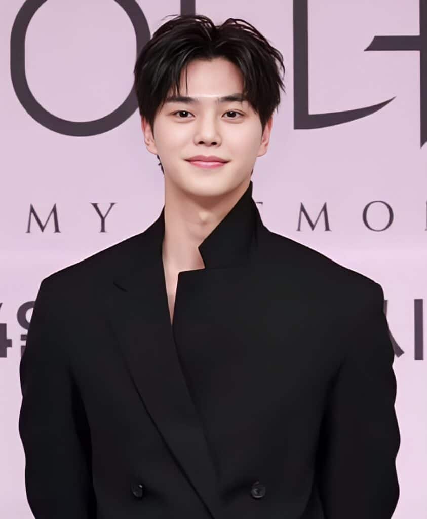 Song Kang at a public event in 2023