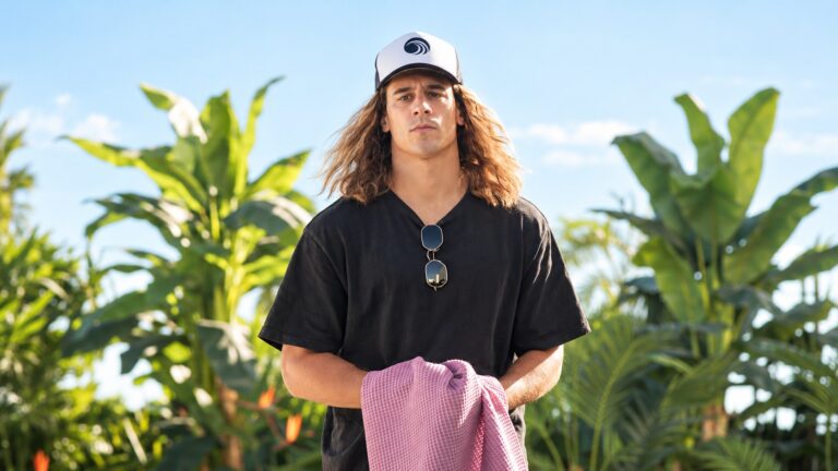 Martiño Rivas in Netflix’s first image for its fictional Daniel Sancho miniseries